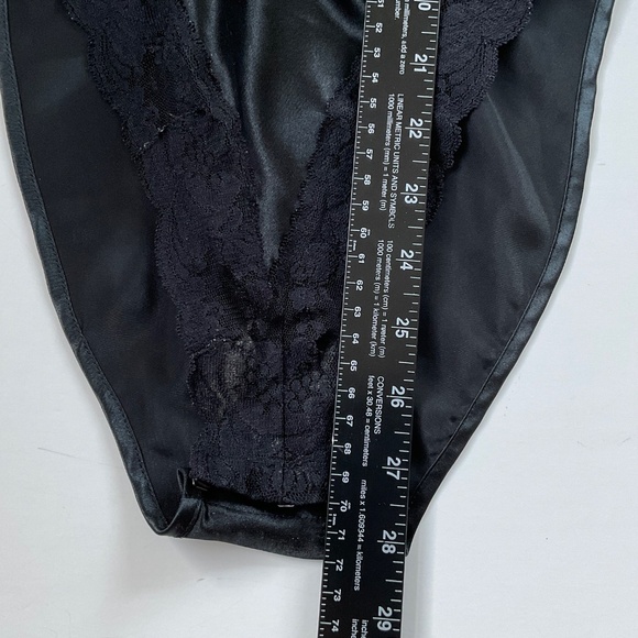 VTG Victoria's Secret Lace Teddy Bodysuit Sz S Black Gold Label Coquette Y2K - Picture 5 of 9